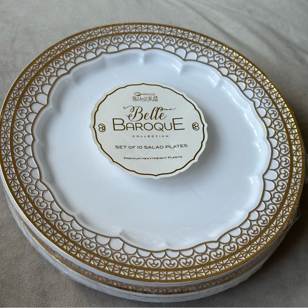 Set Of 10 Belle Baroque Gold and White Plastic Salad Plates Brand New